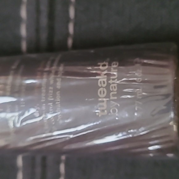 Tweak'd Restore Hydrating Treatment Balm - Picture 3 of 3